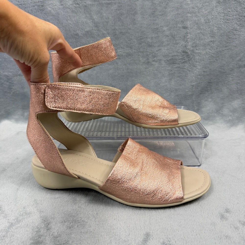 The Flexx Womens 9 Copper Gold Metallic Comfort Sandal Ankle Strap Wedge Boho
